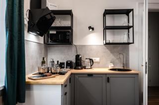 Majestic Square View Residence - 5