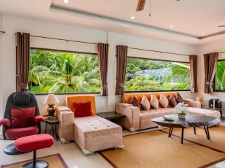 Riviera 2br Private Pool Walk To Bantai Beach - 9