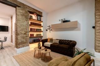 Charming and stylish in downtown Seville - 8