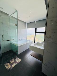 Căn Hộ Nghỉ Dưỡng Cao Cấp,View Biển,Hạ Long - 3