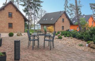 3 Bedroom Stunning Home In Röbel - 1