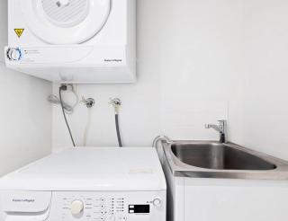 Aurora Tower Brisbane - 2