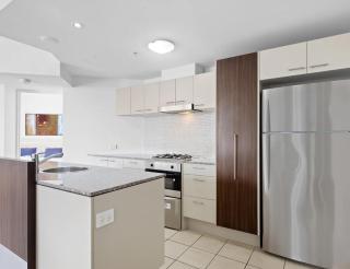 Aurora Tower Brisbane - 7