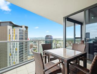 Aurora Tower Brisbane - 2