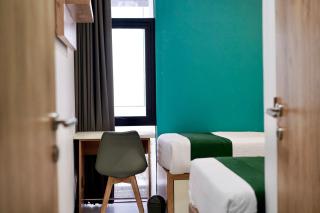 OFO Kost Premium Kampung Inggris Pare Syariah Mitra RedDoorz - 1