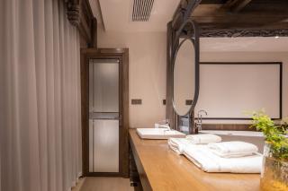 Huazhu Luxury Hengdian Heart Residence Homestay - 7