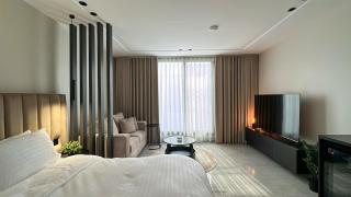 استديو فخم ومشرق بدخـول ذاتي - 0