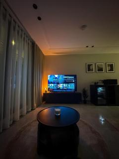 استديو فخم ومشرق بدخـول ذاتي - 4