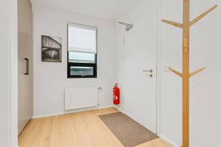 Beautiful 2BR/2BTH • Mid Central • Free parking - 2