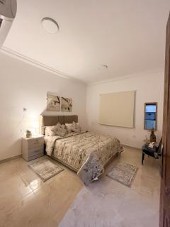 شقق راقية بأثاث حديث وراقي 1 - 5