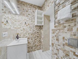 Affordable City Centre Studio next to JRT - 1