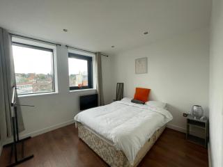 Nottingham City Centre Apartments - 4