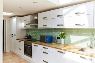 Earls Court Garden Level - 6