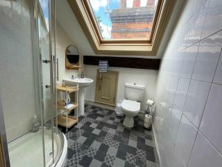 Worcester City Centre self check-in cosy loft apartment - 8