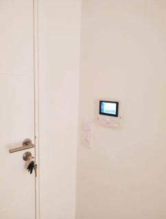 Opposite Metro 14, Cozy Guest Room with Garden & Free Parking, 5 min Orly Airport, 7 min Paris - 0