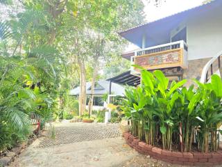 Chaweng Bay View Resort by Smith & Appy - 8