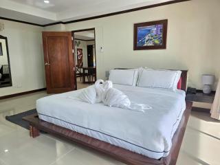 Chaweng Bay View Resort by Smith & Appy - 9