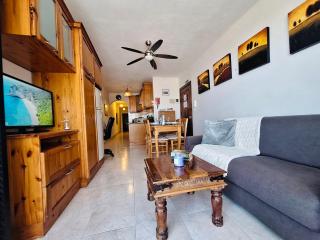 Welcome Family and Friends Seafront Summer House Panoramic Ocean Views - 2