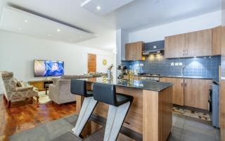 UN Accredited 2br3BedsPoolGymFullPower Backup70inchTv - Nairobi - 1