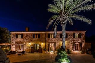 Cadell Gran by Vintage Travel - 5