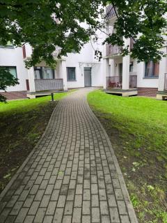 Cozy Ozo Park Apartment, Pet Friendly with Workspace - 8