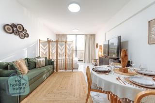 Modern Studio wPool & Beach Access Al Hamra - 5