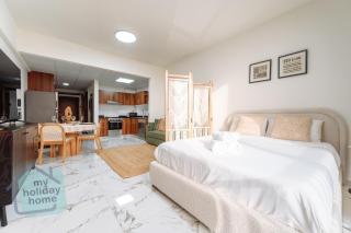 Modern Studio wPool & Beach Access Al Hamra - 9