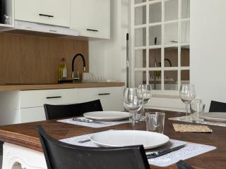 Bastide Collection - 4