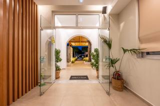 Cirillo Family Hotel-Christinas Studios - 8