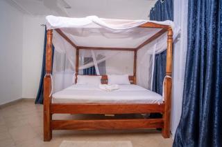 ECO-LUXURY 4 bedroom House Near Bofa Beach - Kilifi - 7