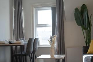 Modern 3-Bedroom Apartment Near Manchester City Centre - 8