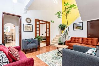 Casa María Elena - 6 Bedrooms, 7 Bathrooms & Patio - 0