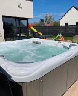 Gîte Luna ; villa 6 personnes avec jaccuzi - 2