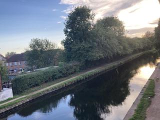 The Laws Canalside Townhouse, central Retford - 5