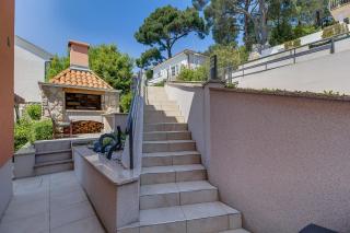 Seaside apartments with a swimming pool Losinj, Losinj - 22580 - 1