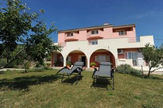 Family friendly apartments with a swimming pool Krusevo, Novigrad - 23039 - 2