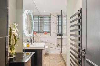 Quintessential Chelsea Apartment with 2 Bedrooms - Modern & Luxury - 8