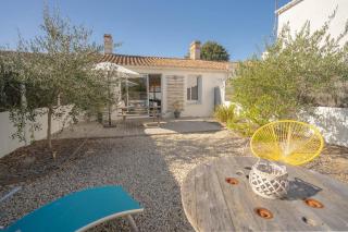 Maison avec fauteuil suspendu et lit de jour près de la mer en Vendée - 2