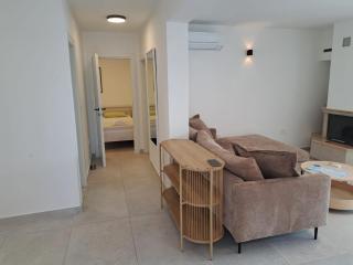 Seafront Suites Maja - Vis - 2