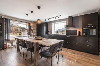 Spacious Hemsedal home with ski slope view - 3
