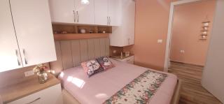 Perla 1-One Bedroom Apartment - 1