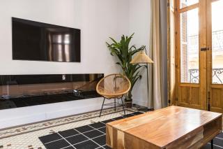 NOMADIA en Plaza de la Constitucion 2 - 9