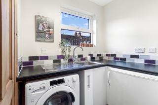 LuxeVille I Serene 3BR Apartment with Private Courtyard I LongTerm RatesI ParkingI WiFi - 4