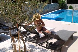 Seaside apartments with a swimming pool Okrug Donji, Ciovo - 5244 - 2