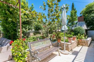 Apartments by the sea Mirca, Brac - 732 - Mirce - 1