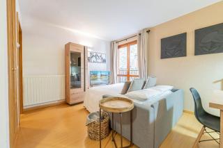 A Cozy Refuge - 2min drive to slopes - 4pax - 3