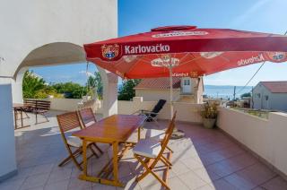 Apartments with a parking space Krilo Jesenice, Omis - 15928 - 3