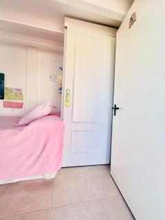 Habitación con baño y cocina - 5