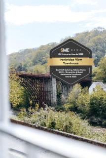 Ironbridge View Townhouse WINNER 2025 UK MOST PICTURESQUE SELF-CATERING HOLIDAY HOME & WINNER SELF-CATERING ACCOMMODATION OF THE YEAR 2025 - 8