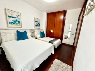 LAS CANTERAS Sabor a Mar 2 Dormitorios "Parking Gratis" - 4
